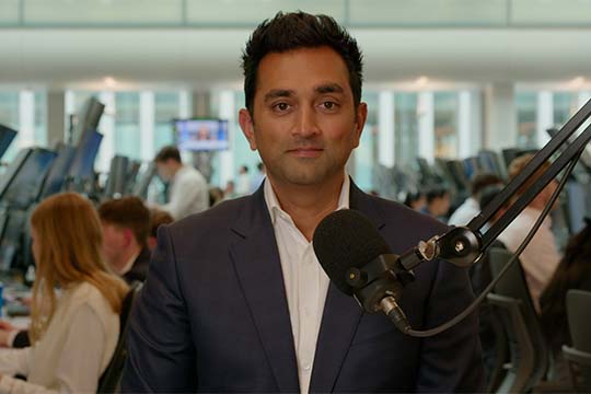 Dollar Plunge: Will It Keep Falling?