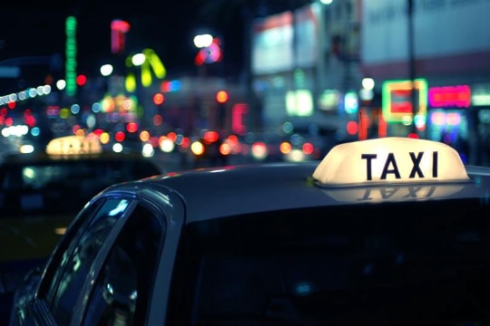 Autonomous Vehicles Poised for Rapid Growth, Projected to Capture 8% of US Ridesharing Market by 2030